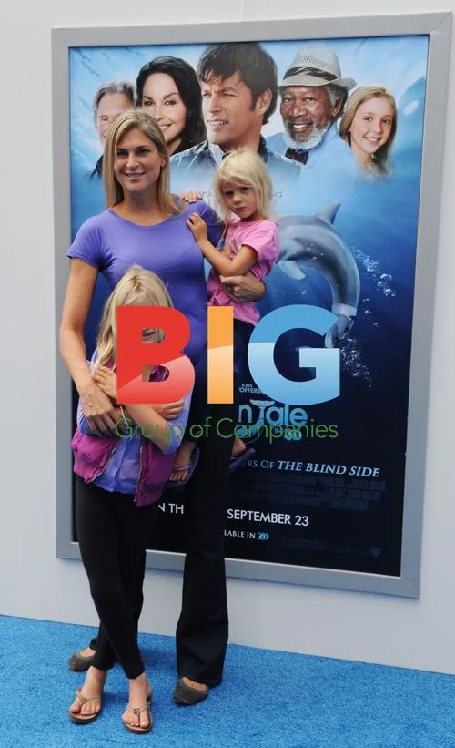Gabrielle Reece and daughters at 'Dolphin Tale' premiere