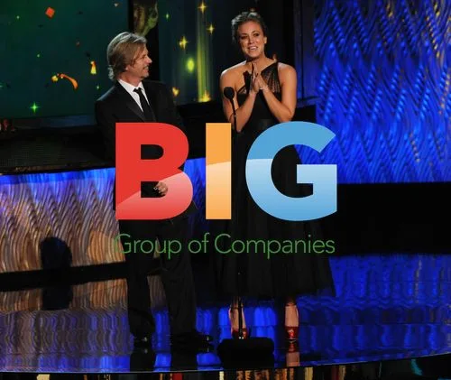 David Spade and Kaley Cuoco present at Emmys