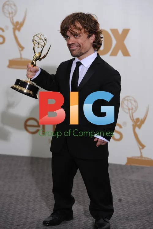 Peter Dinklage Wins Emmy for 'Game of Thrones'
