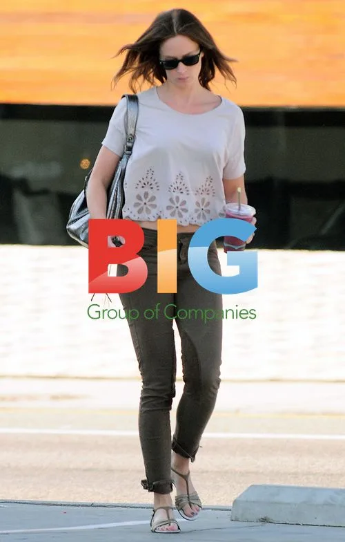 Emily Blunt gets refreshment in West Hollywood