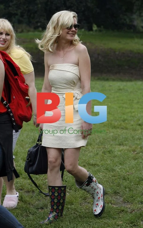 Kirsten Dunst on 'Bachelorette' set
