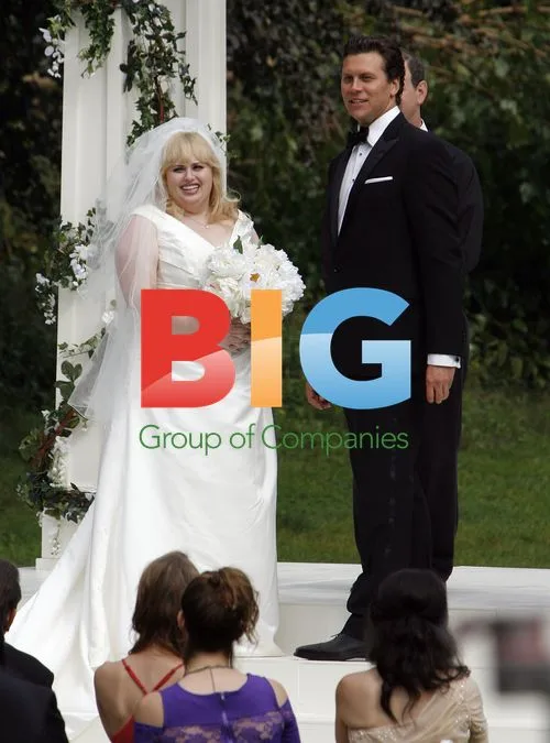 Rebel Wilson and Kyle Bornheimer on 'Bachelorette' set