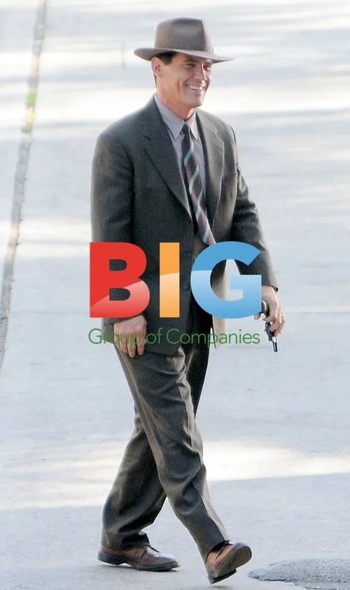Josh Brolin on set of "The Gangsters Squad"