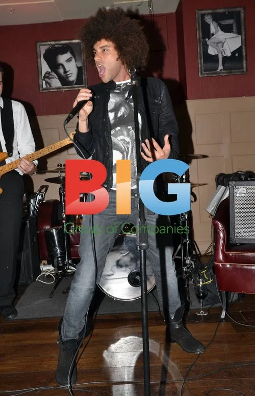 Jamie Archer Performs in Dublin