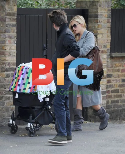 Kate Hudson and Matt Bellamy with Baby