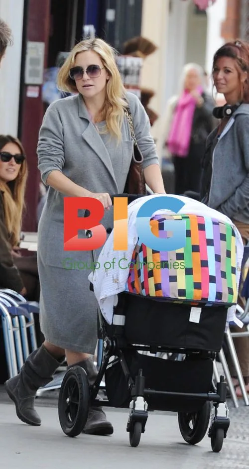 Kate Hudson and Matt Bellamy with baby