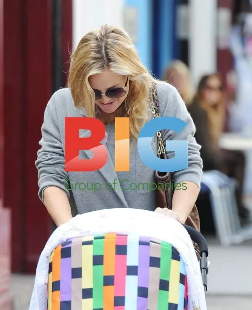 Kate Hudson and Matt Bellamy with Baby