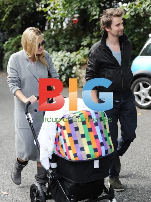 Kate Hudson and Matt Bellamy with Baby