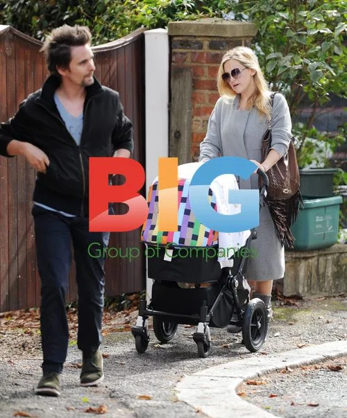 Kate Hudson and Matt Bellamy with Baby