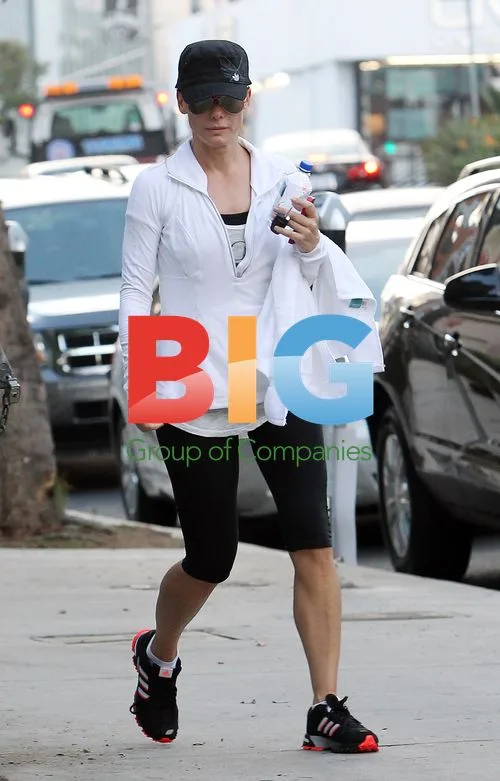 Sandra Bullock Heads to the Gym