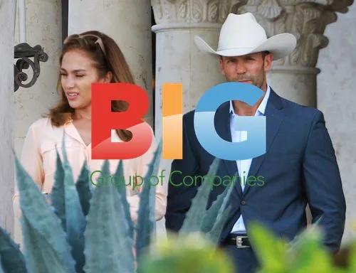 Jennifer Lopez and Jason Statham on 'Parker' set