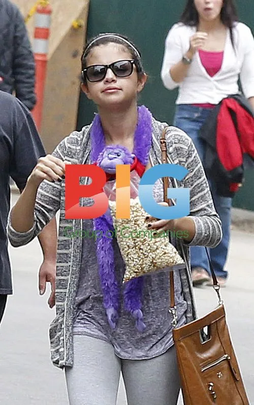 Selena Gomez with Divorced Parents at LA Zoo