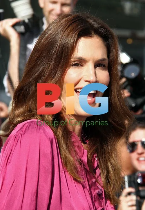 Cindy Crawford at IRIS Cirque De Soleil Premiere