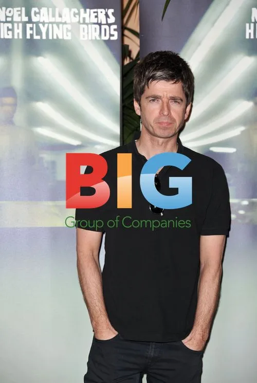 Noel Gallagher Presents New Album in Milan