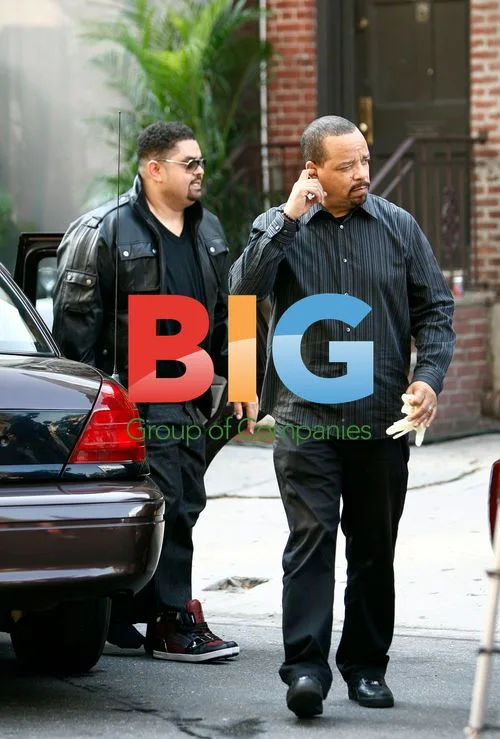 Ice-T and Heavy D on 'Law and Order SVU' set