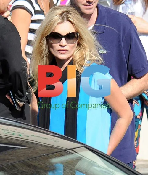 Kate Moss Shoots Ad with Mario Testino