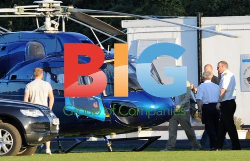 Brad Pitt Leaves by Helicopter