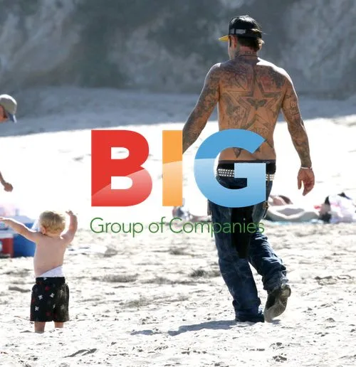 Seth Brooks Binzer with Girlfriend and Baby in Malibu