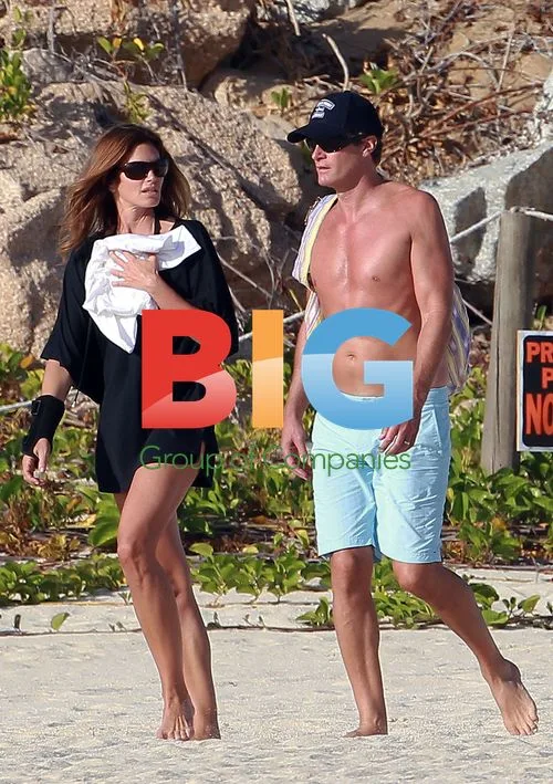 Cindy Crawford and family beach outing
