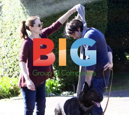 Ben Affleck and Jennifer Garner Family Walk