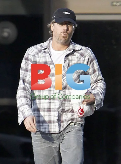 Jason Trawick Runs Errands in LA