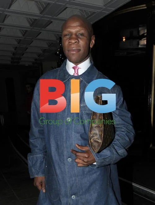 Chris Eubanks outside Dorchester Hotel in London