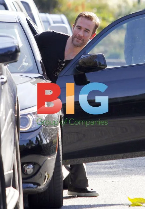 James Van Der Beek Hops in Car in LA