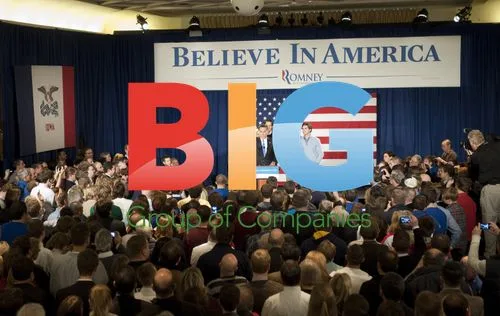 Mitt Romney and Ann at Iowa Caucus