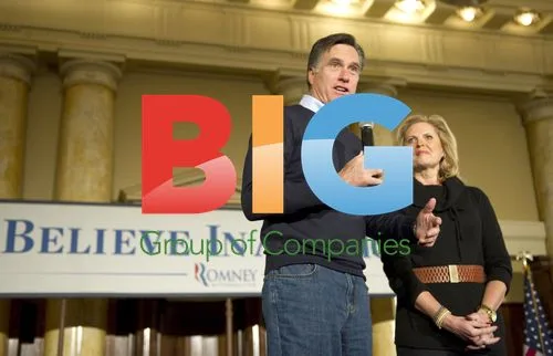 Mitt Romney Campaigns in Iowa