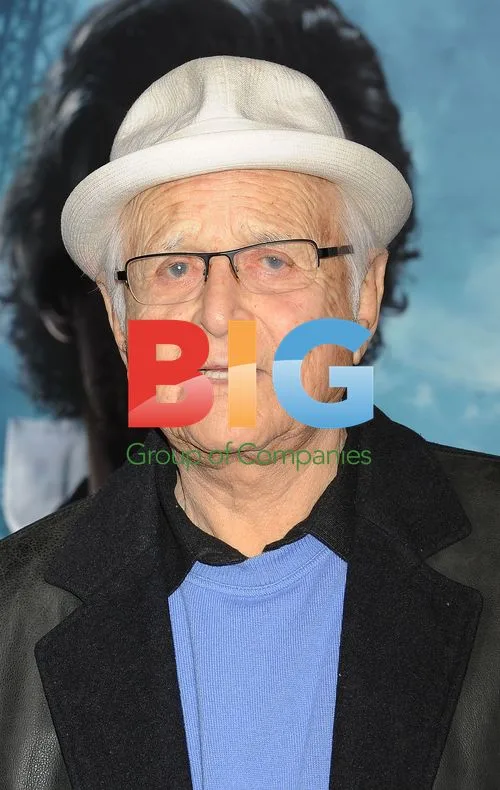Norman Lear attends 'Sherlock Holmes' premiere