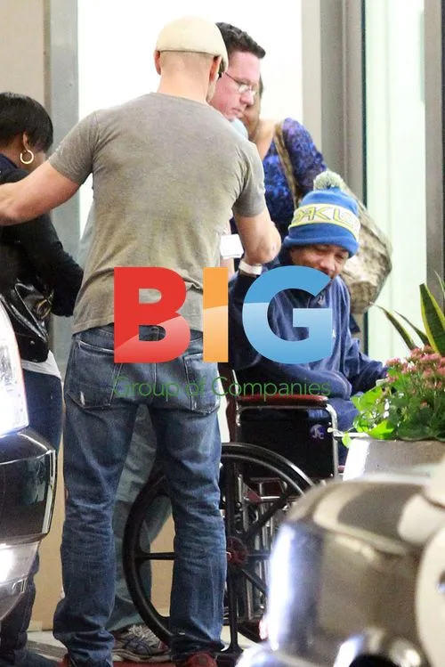 Nick Cannon and Mariah Carey Leave Aspen Hospital