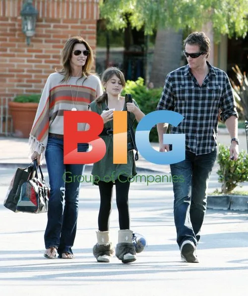 Cindy Crawford Family Shopping Trip