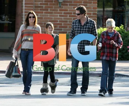 Cindy Crawford and Family Shopping in Malibu