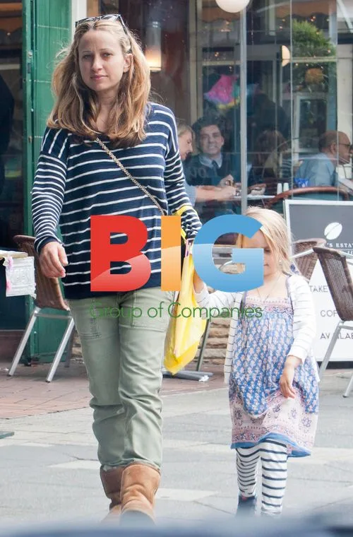 Jennifer Mayer and Daughter Ruby in Sydney