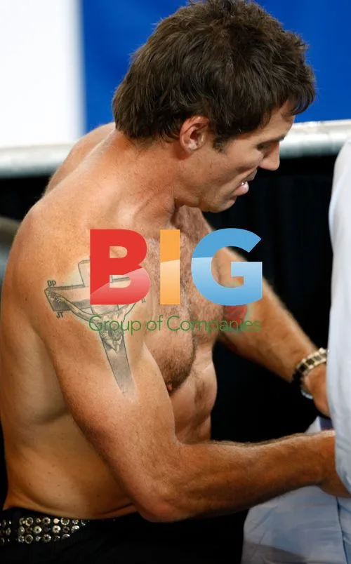 Tennis Pro Pat Cash Shirtless at Hopman Cup
