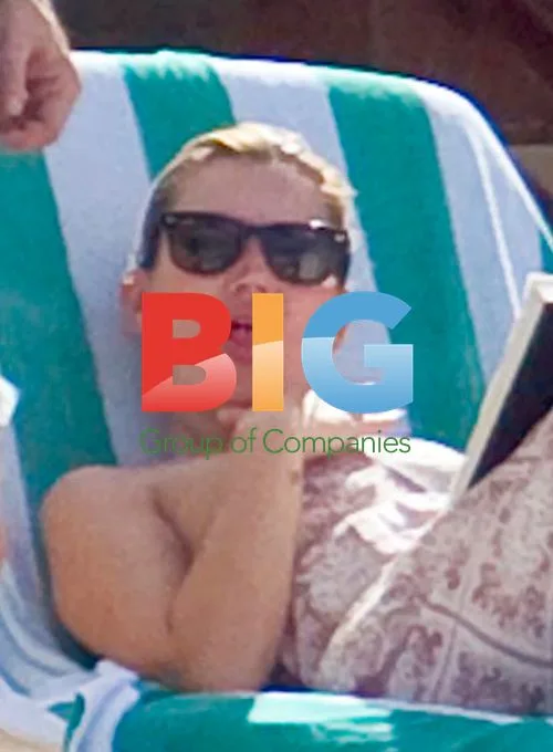 Kate Moss and Jamie Hince on Caribbean Holiday