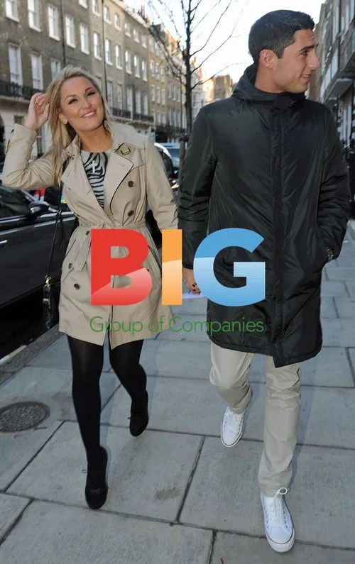 Sam Faiers and Boyfriend TJ in London