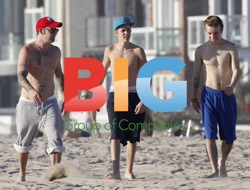 Justin Bieber and Dad Enjoy LA Outing