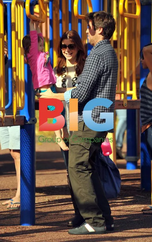Alyson Hannigan with family at Brentwood Farmers Market