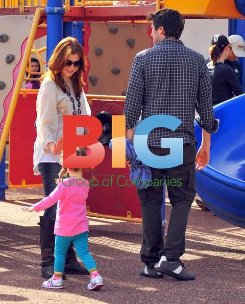 Alyson Hannigan and Family at Farmers Market