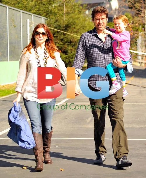 Alyson Hannigan and Family at Farmers Market