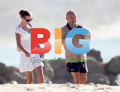 Gregg Wallace Photographs Wife Heidi Brown on Caribbean Vacation