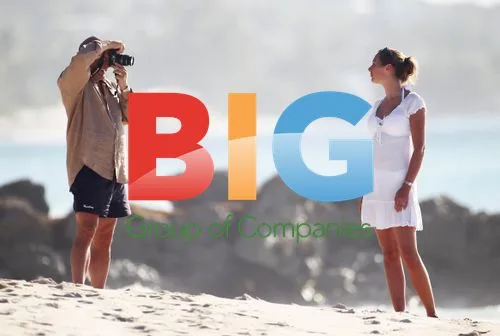 Gregg Wallace Photographs Wife on Caribbean Vacation