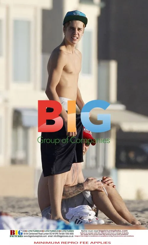 Justin Bieber and dad Jeremy spend active day in LA