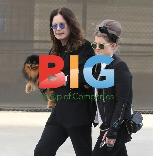 Kelly Osbourne Shops with Parents in L.A.