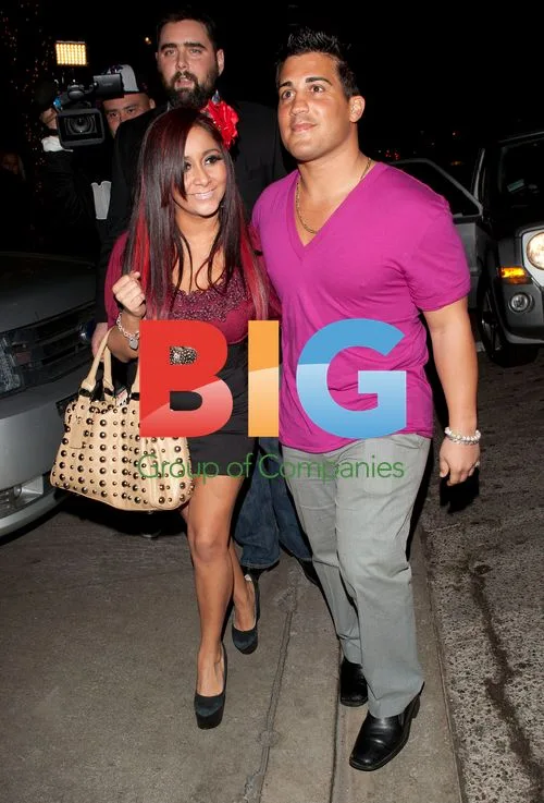 Snooki Leaving Restaurant