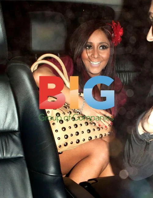 Snooki Flashing Underwear