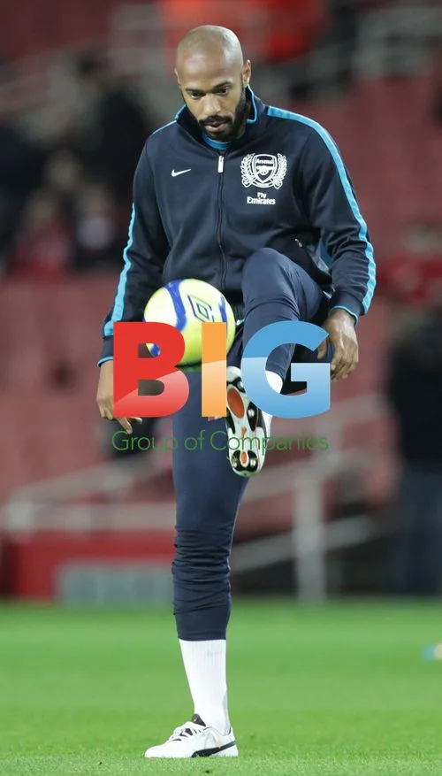Thierry Henry warms up before FA Cup match