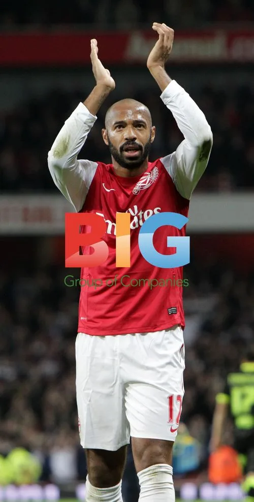 Henry scores winning goal for Arsenal