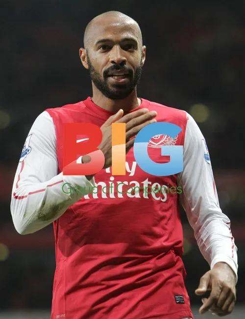Thierry Henry scores winning goal for Arsenal